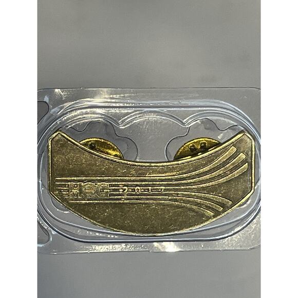 Harley Davidson Gold Rider Pin 2017 New OEM Vest Jacket - Picture 2 of 3